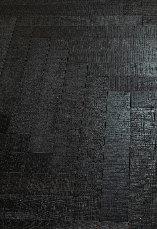 Intenzív fekete CD Heringbone tervezett fa padló